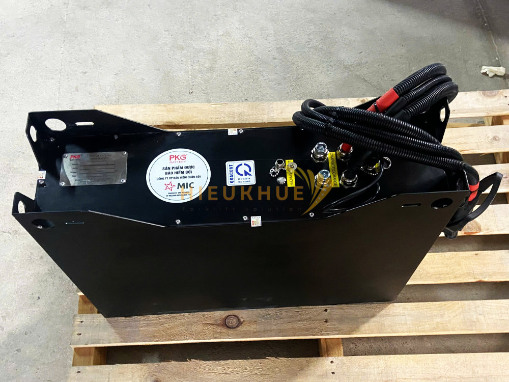 Pin Lithium xe nâng PKG 24V-230Ah Model: PKGFF-24230V3