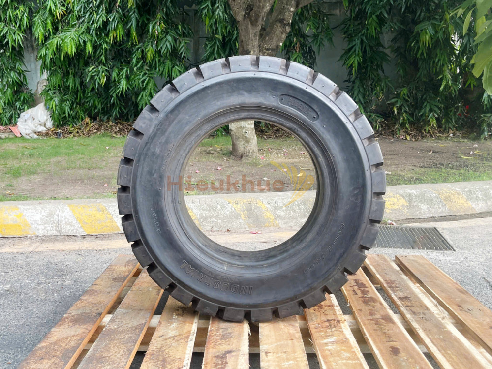 Lốp đặc xe nâng hiệu PHOENIX size 600-15 thương hiệu Thái Lan