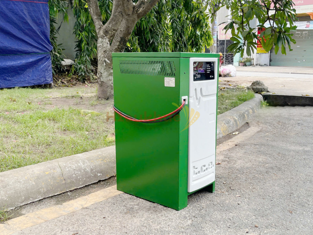 Máy sạc Ắc Quy thông minh hiệu TCE EVO 24V-80A Model TCE EVO2480T