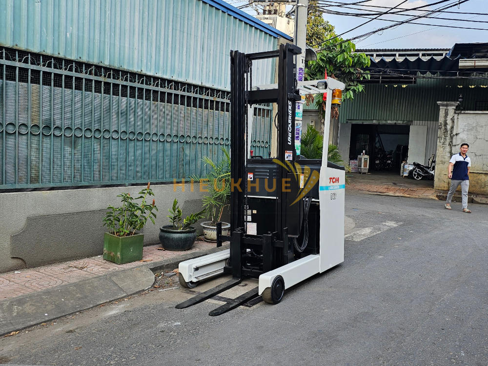 Xe nâng điện đứng lái TCM - UNICARRIERS FRHB18-8