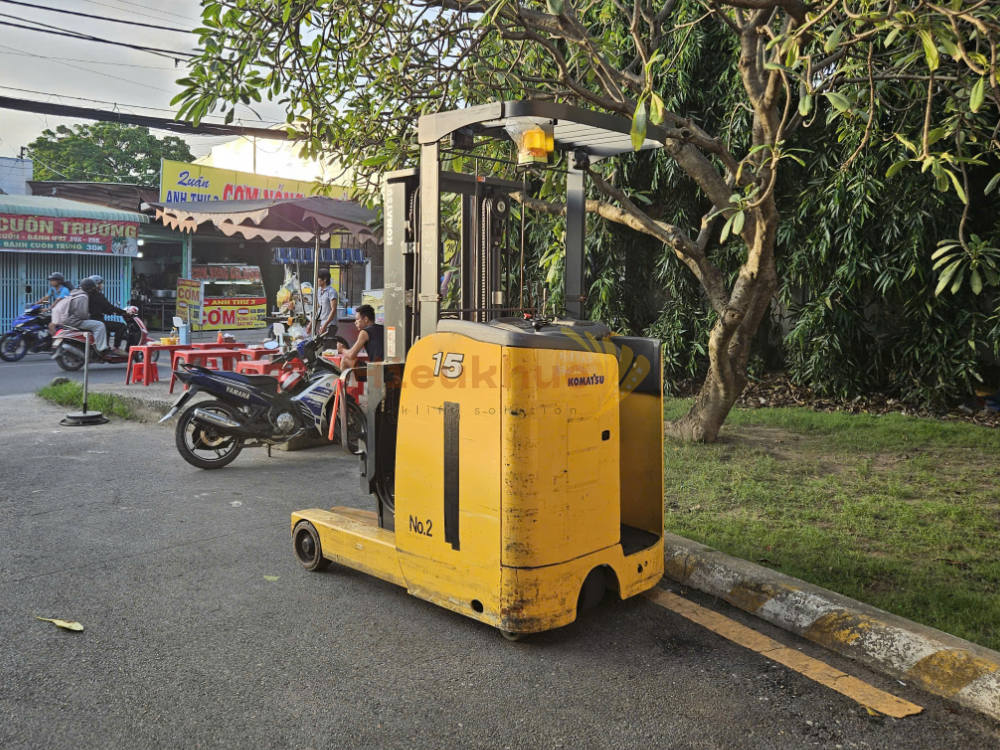 Xe nâng điện đứng lái KOMATSU FB15RL-15 năm 2021, nâng cao 4.5m