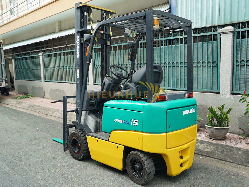 Xe nâng điện ngồi lái KOMATSU FB15EX-11