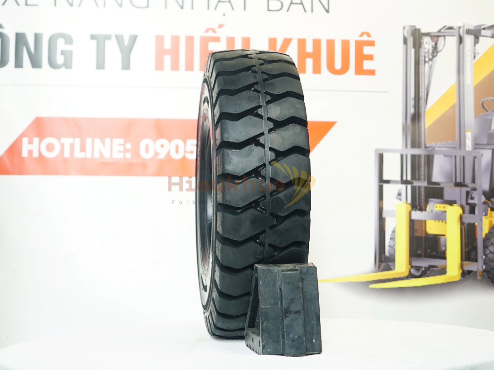 Lốp đặc xe nâng hiệu MASAI size 650-10 thương hiệu Thái Lan
