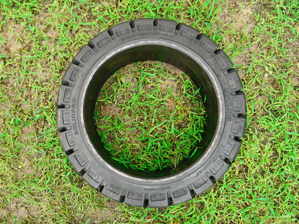 Lốp đặc xe nâng hiệu NEXEN SOLID PRO MTP size 16x6x10 1/2 Hàn Quốc