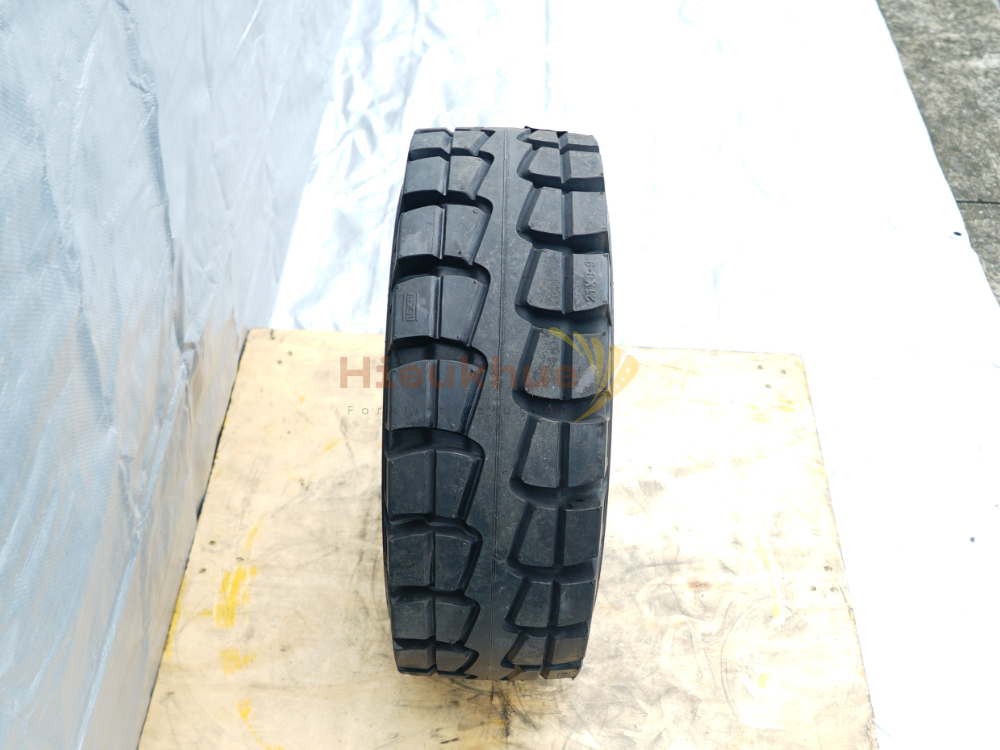 Lốp đặc xe nâng hiệu NEXEN SOLID PRO MTP size 21x8-9 Hàn Quốc