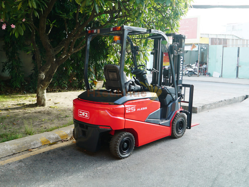Xe nâng điện ngồi lái NICHIYU FB25PN-80C-3F470 năm 2022, nâng cao 4.7m