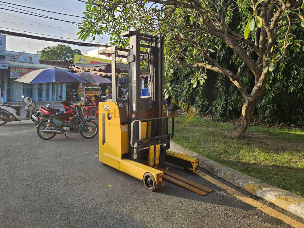 Xe nâng điện đứng lái KOMATSU FB15RW-15 năm 2020, nâng cao 4m