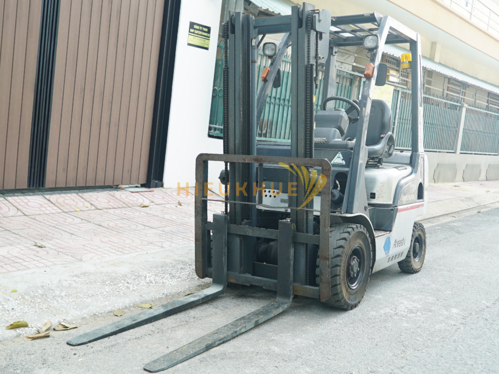 Xe nâng xăng NISSAN L01A15