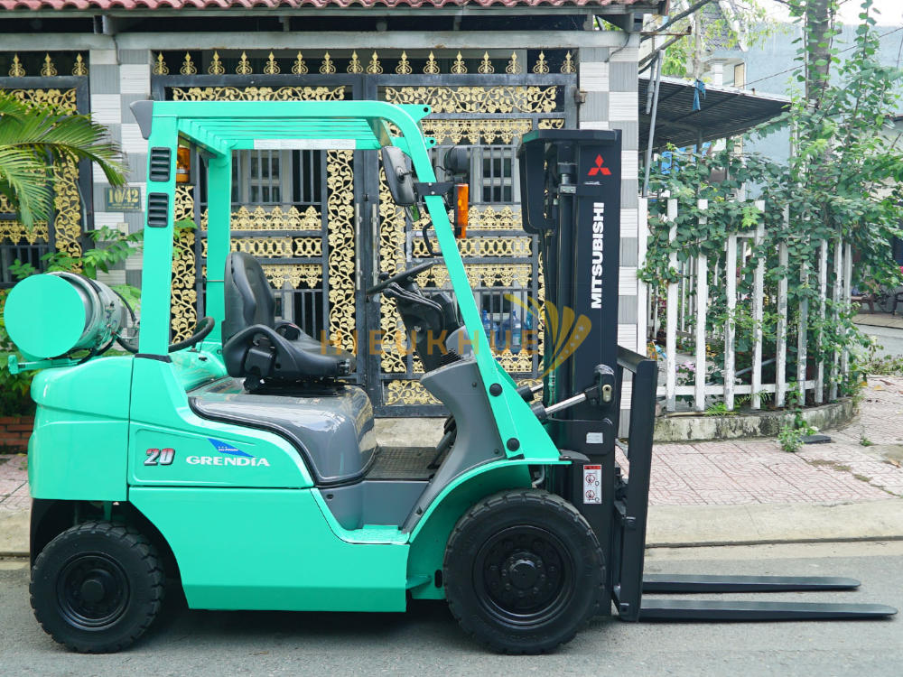 Xe nâng xăng - gas MITSUBISHI FGE20T