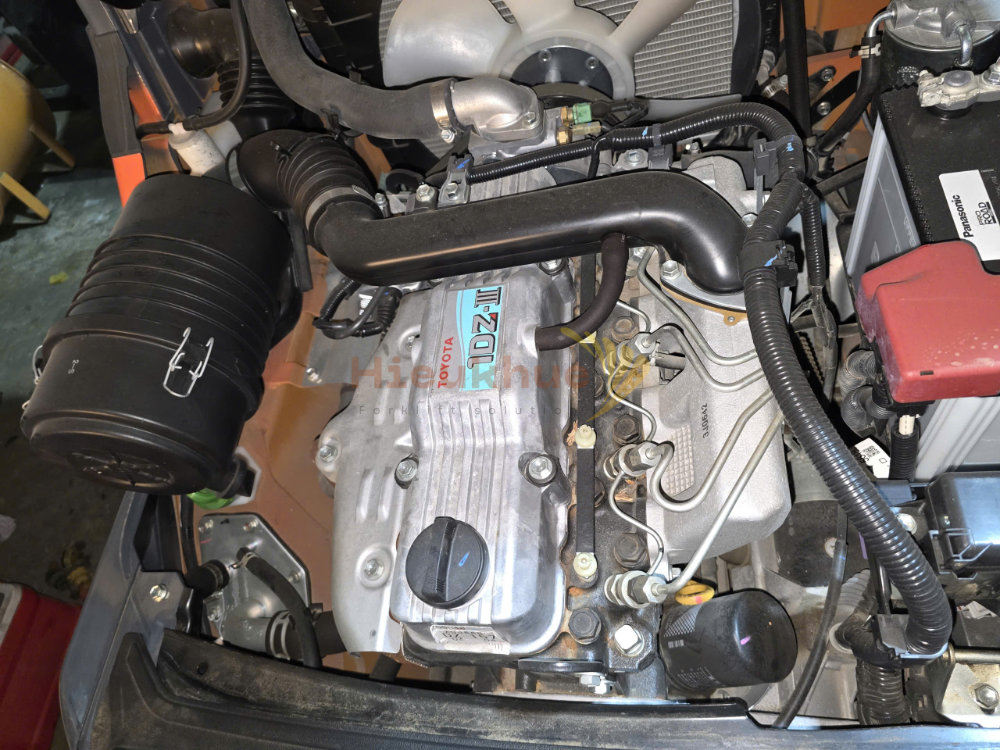 Xe nâng dầu TOYOTA 42-8FDL18