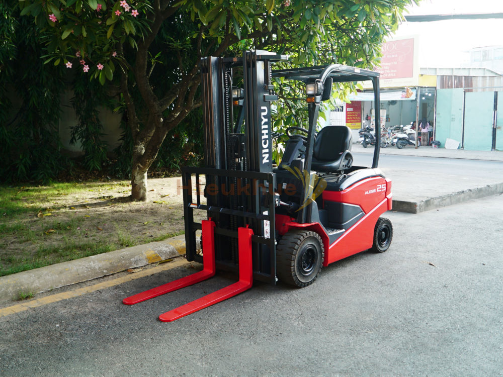 Xe nâng điện ngồi lái NICHIYU FB25PN-80C-3F470 năm 2022, nâng cao 4.7m