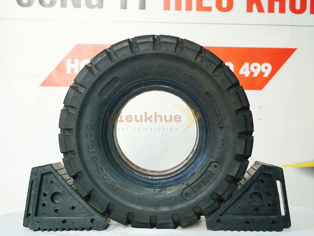 Lốp đặc xe nâng hiệu PHOENIX size 500-8 thương hiệu Thái Lan