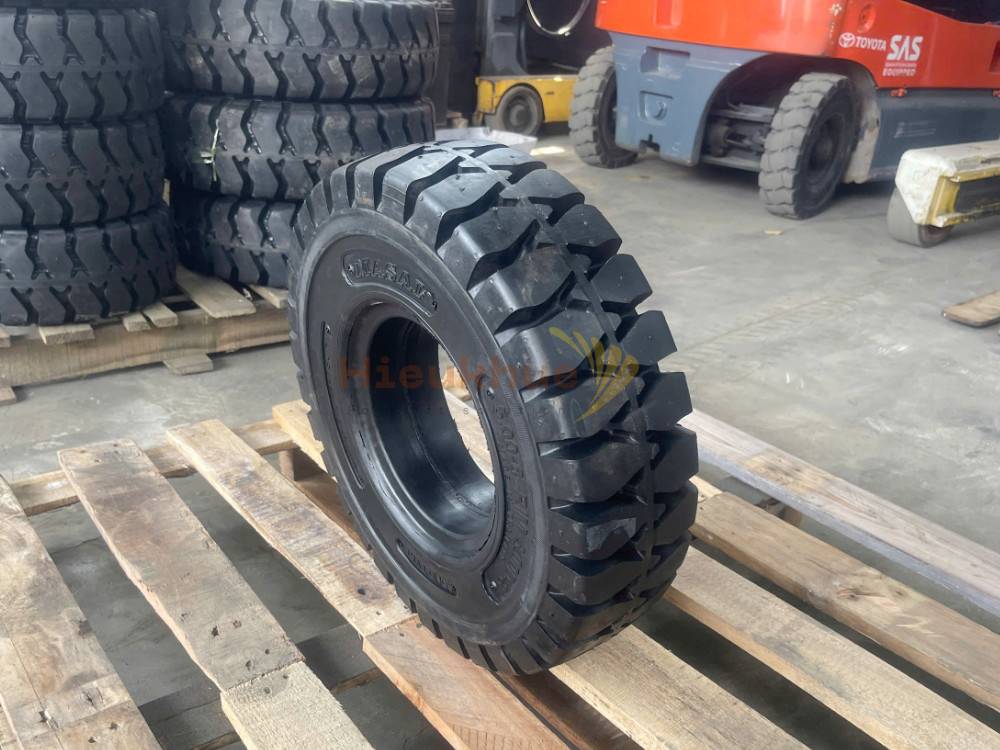 Lốp đặc xe nâng hiệu MASAI size 500-8 thương hiệu Thái Lan