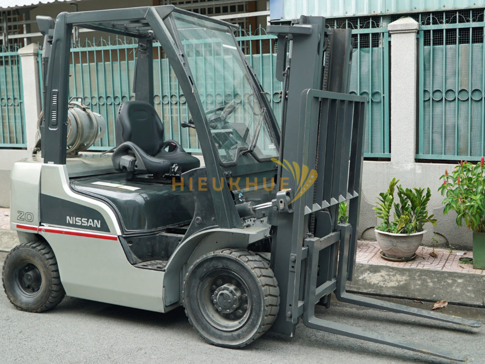 Xe nâng xăng - gas NISSAN EBT-P1F2