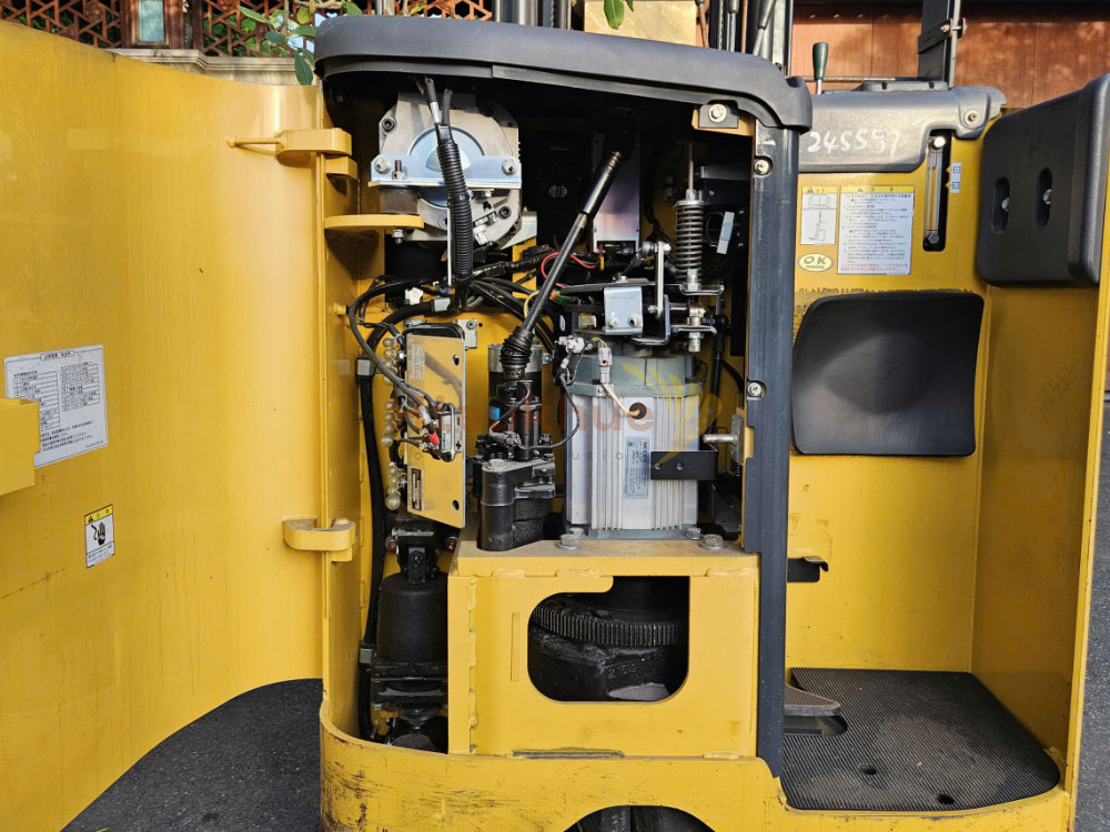 Xe nâng điện đứng lái KOMATSU FB15RL-15 năm 2021, nâng cao 4.5m