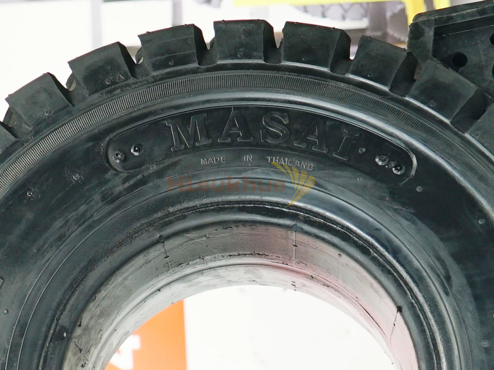 Lốp đặc xe nâng hiệu MASAI size 650-10 thương hiệu Thái Lan