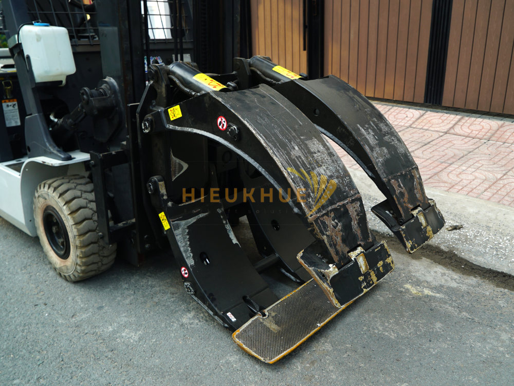 Xe nâng điện ngồi lái UNICARRIERS FB25-8