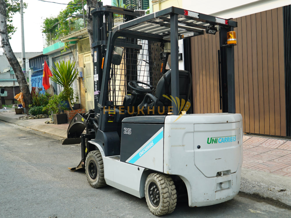 Xe nâng điện ngồi lái UNICARRIERS FB25-8