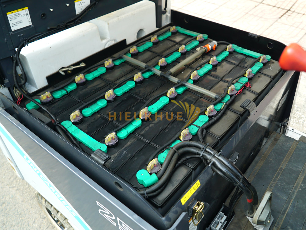 Xe nâng điện ngồi lái UNICARRIERS FB25-8
