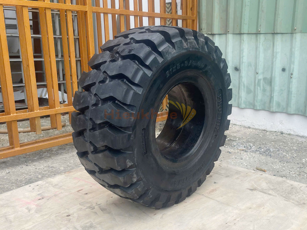 Lốp đặc xe nâng hiệu PHOENIX size 21x8-9 thương hiệu Thái Lan
