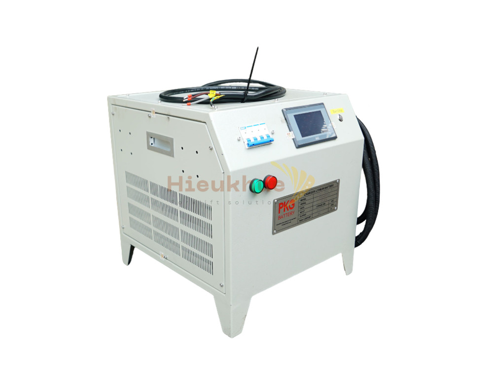 Máy sạc nhanh thông minh hiệu PKG 72V-200A Model SACF72200W3