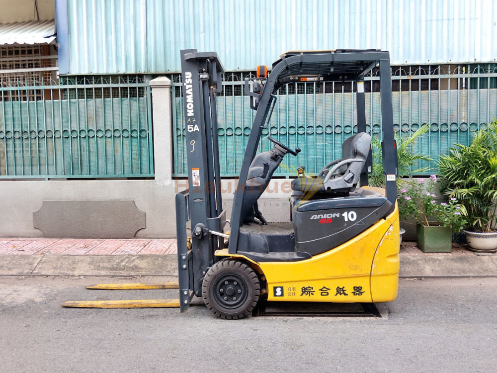 Xe nâng điện ngồi lái KOMATSU FB10M-12 sơn zin đẹp keng