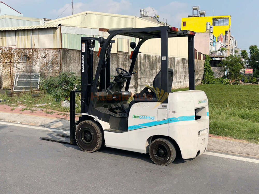 Xe nâng dầu UNICARRIERS FD18T14 năm 2016, nâng cao 3m