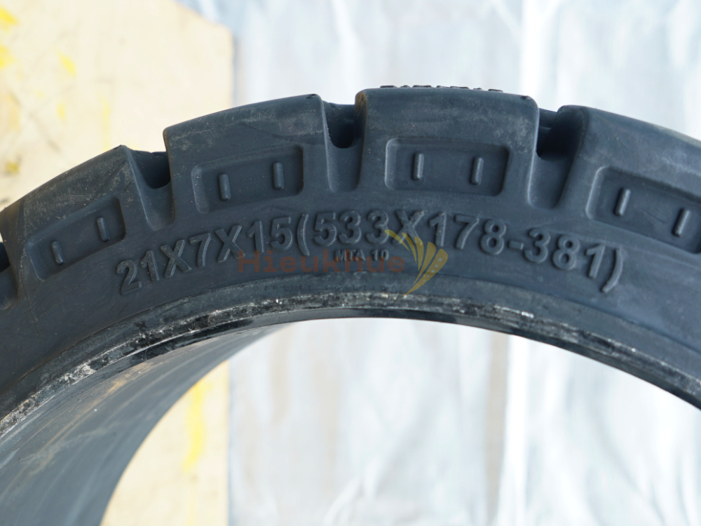 Lốp đặc xe nâng hiệu NEXEN SOLID PRO MTP size 21x7x15 (533x178x381) Hàn Quốc