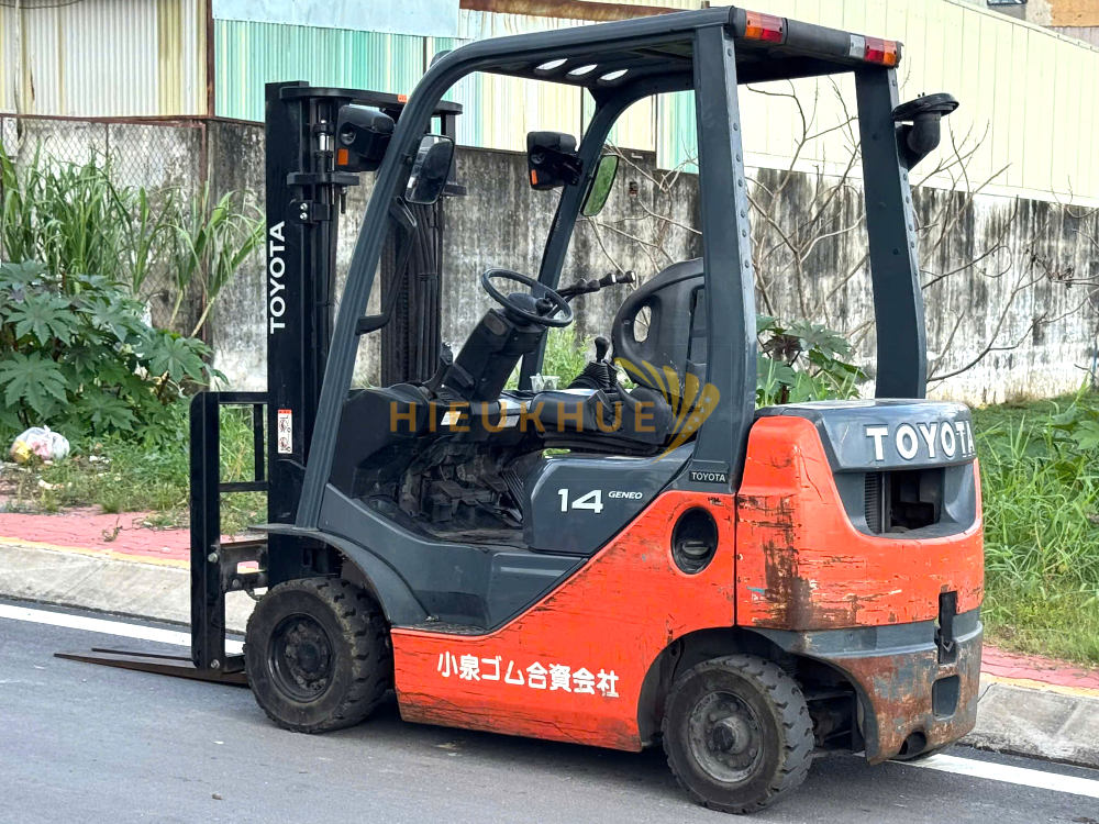 Xe nâng xăng TOYOTA 8FG14