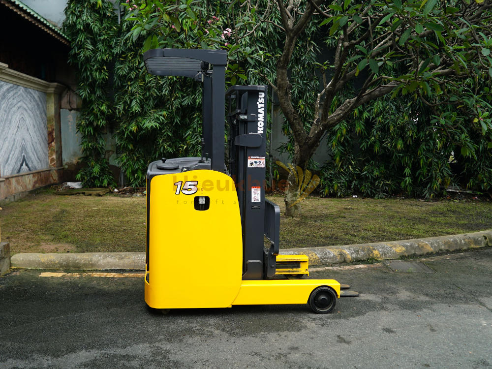 Xe nâng điện đứng lái KOMATSU FB15RL-15 năm 2015, nâng cao 3m