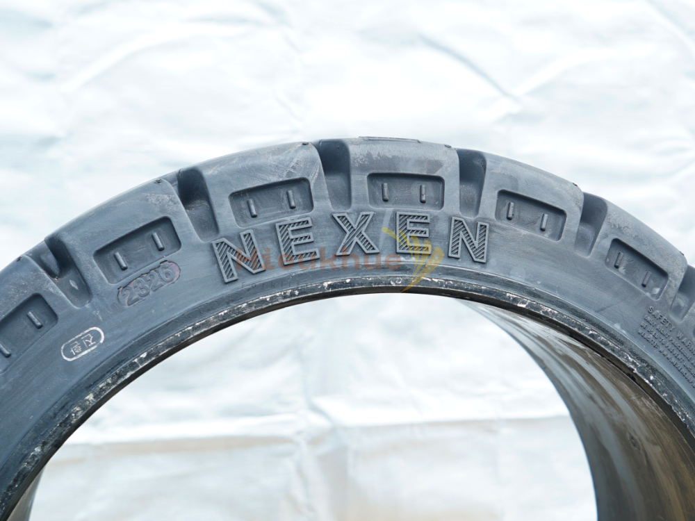 Lốp đặc xe nâng hiệu NEXEN SOLID PRO MTP size 21x7x15 (533x178x381) Hàn Quốc