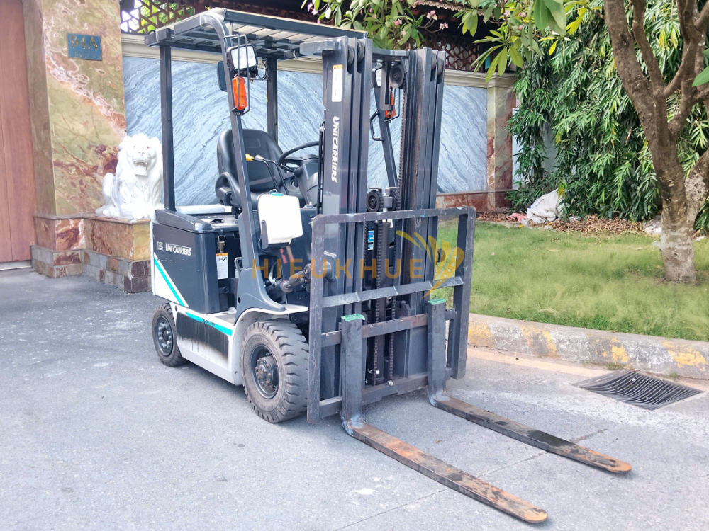 Xe nâng điện ngồi lái UNICARRIERS FB15-8