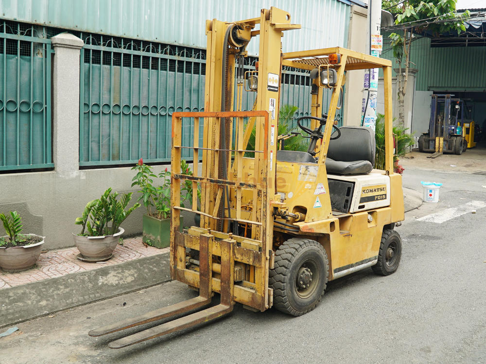 Xe nâng dầu KOMATSU FD15-1