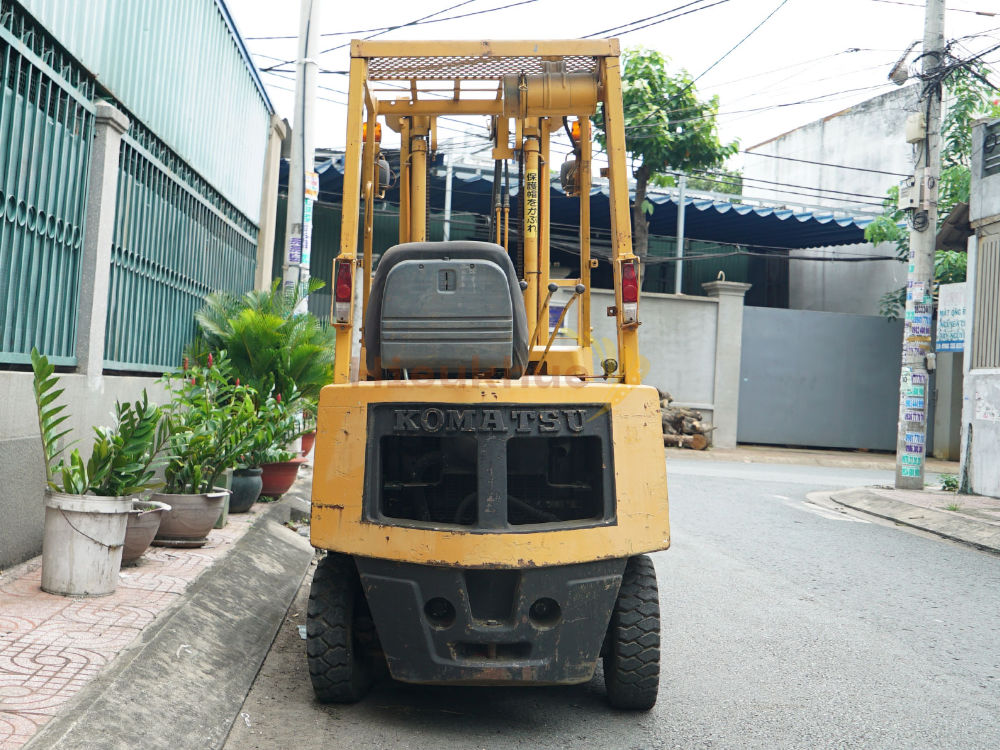 Xe nâng dầu KOMATSU FD15-1