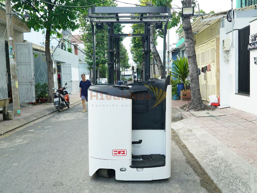 Xe nâng điện đứng lái NICHIYU FBRM15-80-350