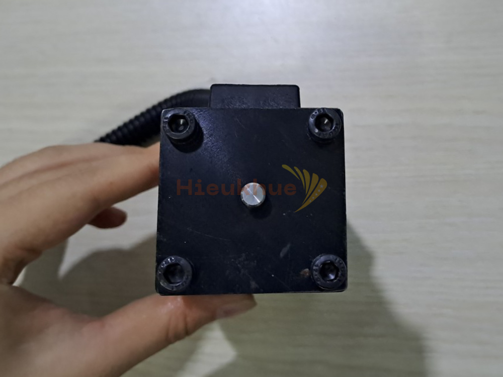 Van solenoid chuyển số 24V hiệu KBZ model TB01-G02-F4OV-LS-D24-30