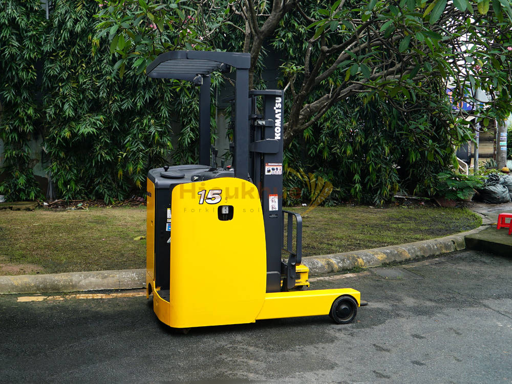 Xe nâng điện đứng lái KOMATSU FB15RL-15 năm 2015, nâng cao 3m