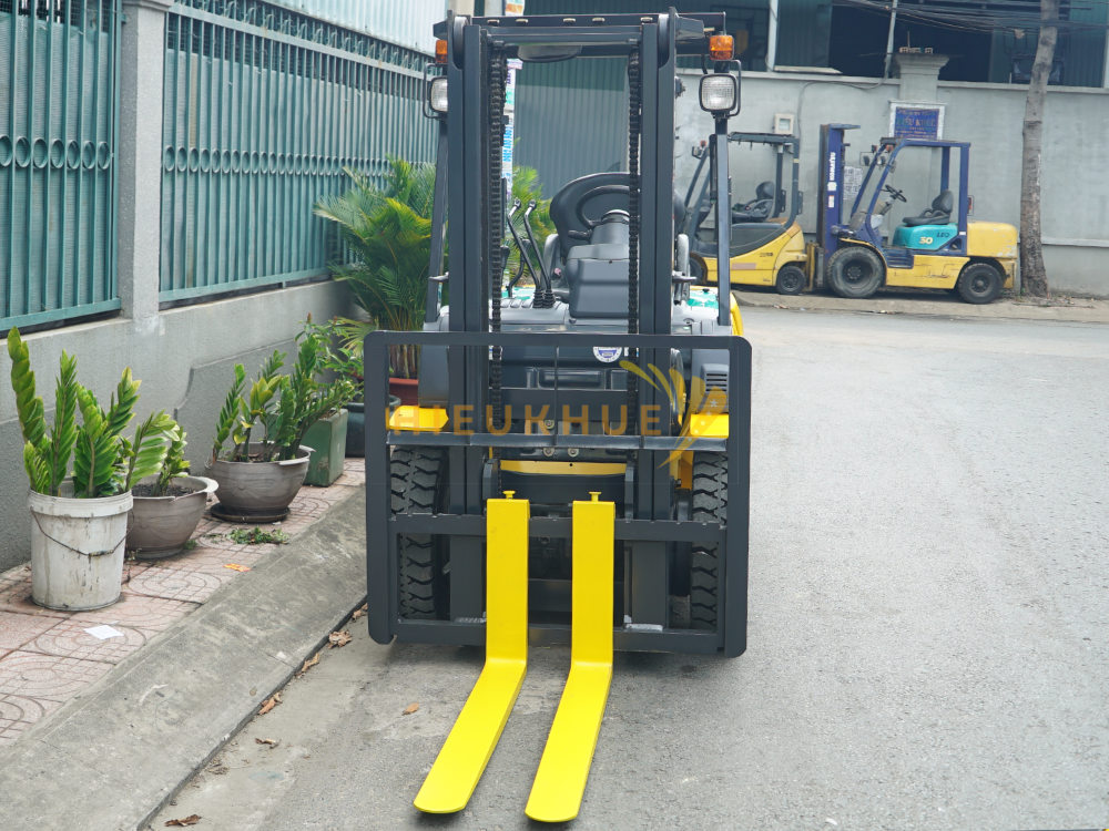 Xe nâng xăng - gas KOMATSU FG20C-16