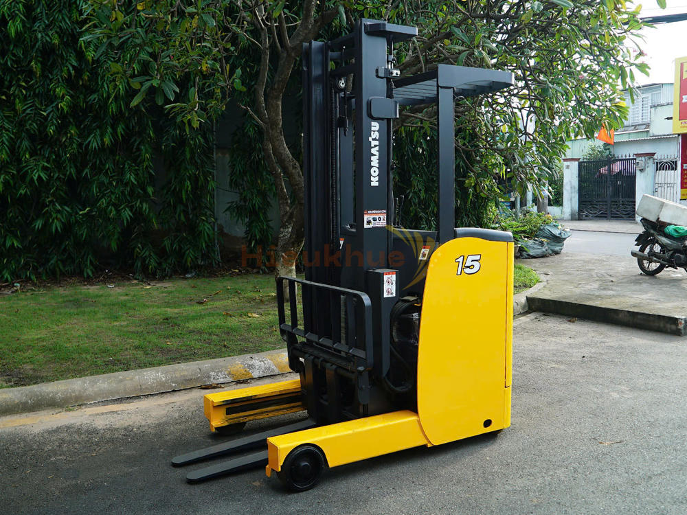 Xe nâng điện đứng lái KOMATSU FB15RL-15 khung 4m chắc khỏe