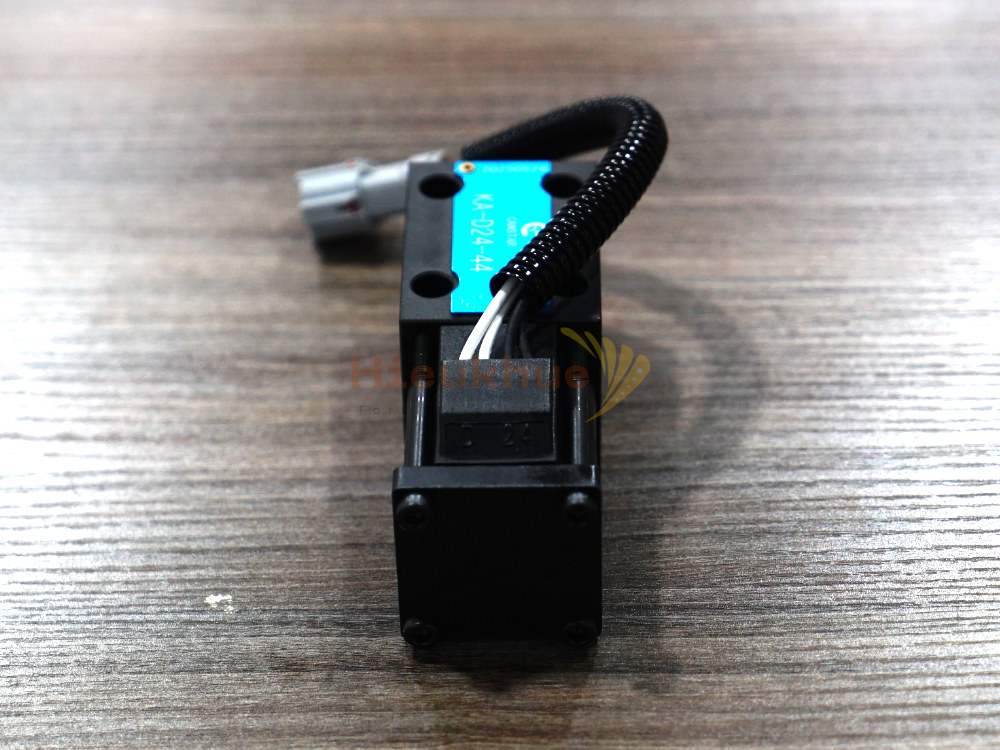 Van solenoid chuyển số 24V hiệu CANSTAR model KA-D24-44