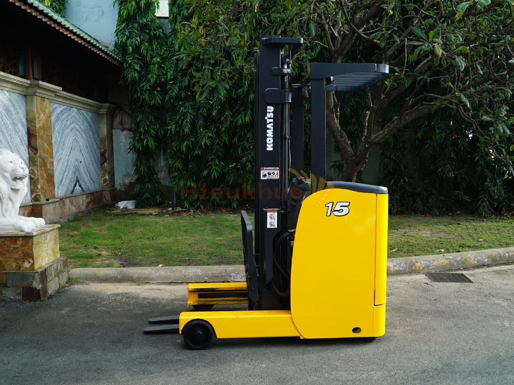 Xe nâng điện đứng lái KOMATSU FB15RL-15 khung 4m chắc khỏe