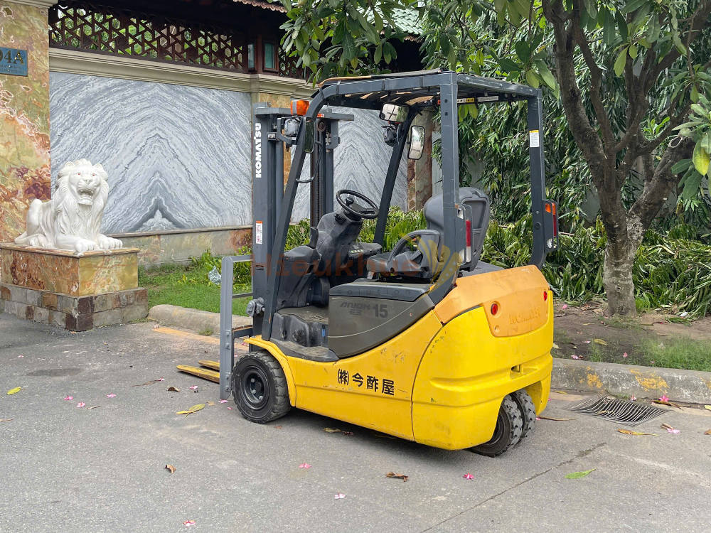 Xe nâng điện ngồi lái KOMATSU FB15ML-12 năm 2013, nâng cao 3m