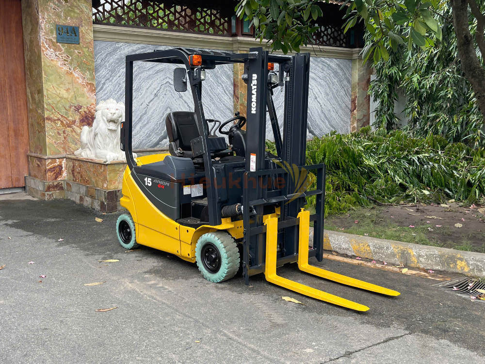 Xe nâng điện ngồi lái KOMATSU FB15-12 năm 2021, nâng cao 3m