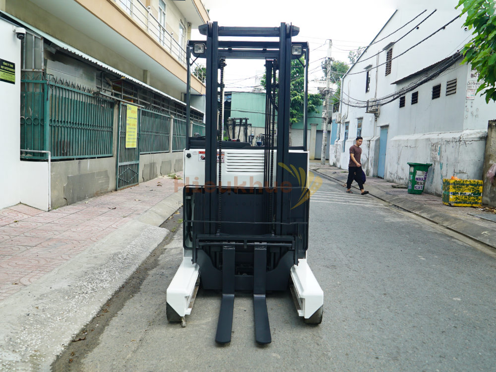 Xe nâng điện đứng lái NICHIYU FBRM15-80-350
