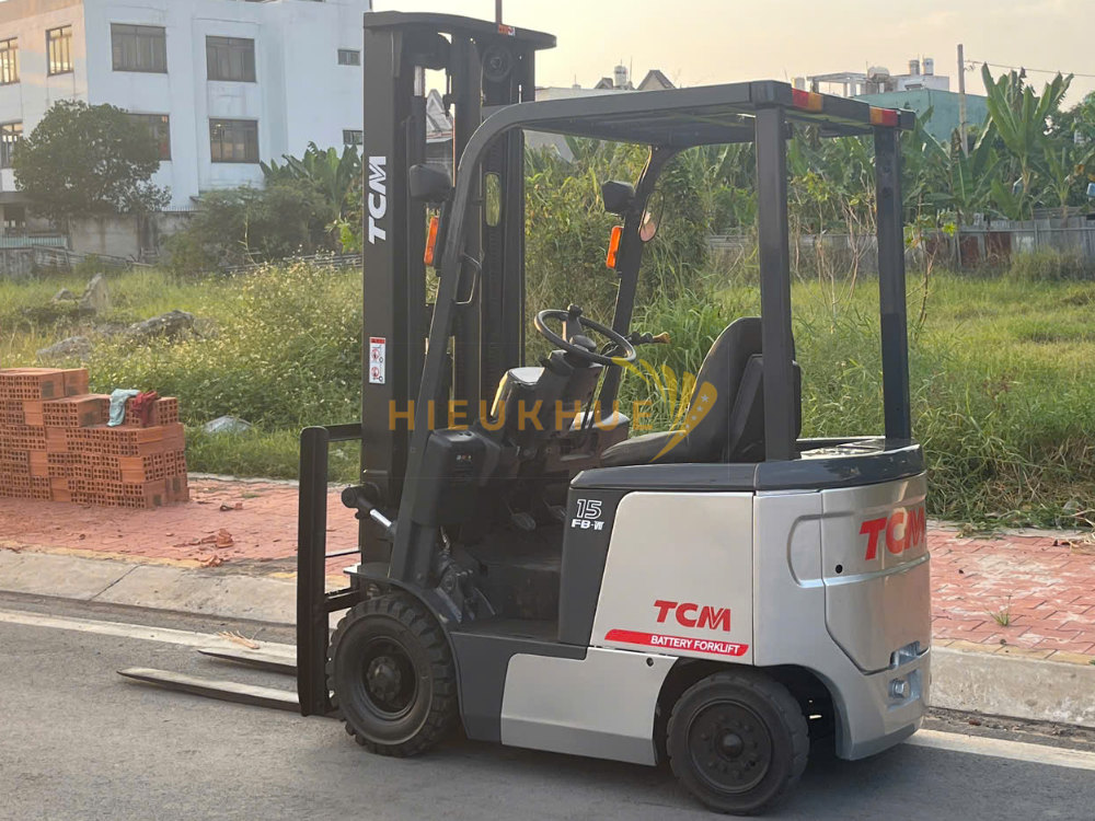 Xe nâng điện ngồi lái TCM FB15-7