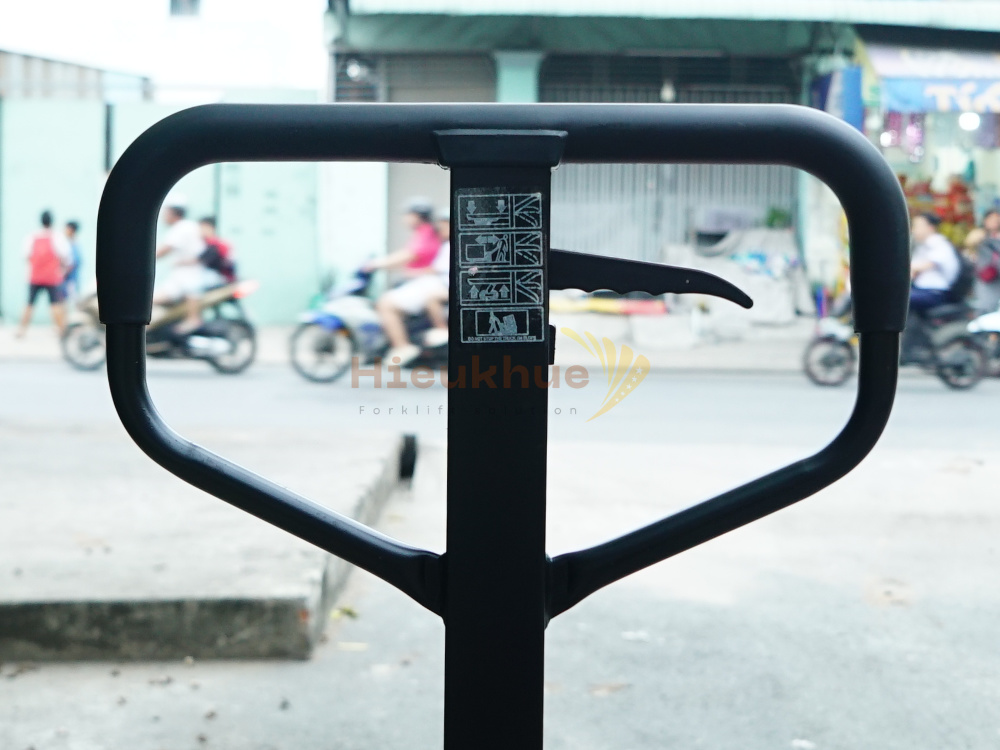 Xe nâng tay thấp 3 tấn NIULI CBY-BF3.0