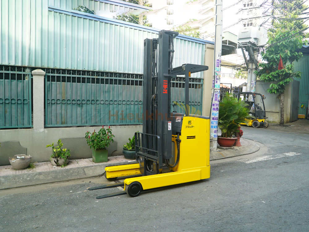 Xe nâng điện đứng lái FBRAW15-63-650M năm 2001, nâng cao 6.5m