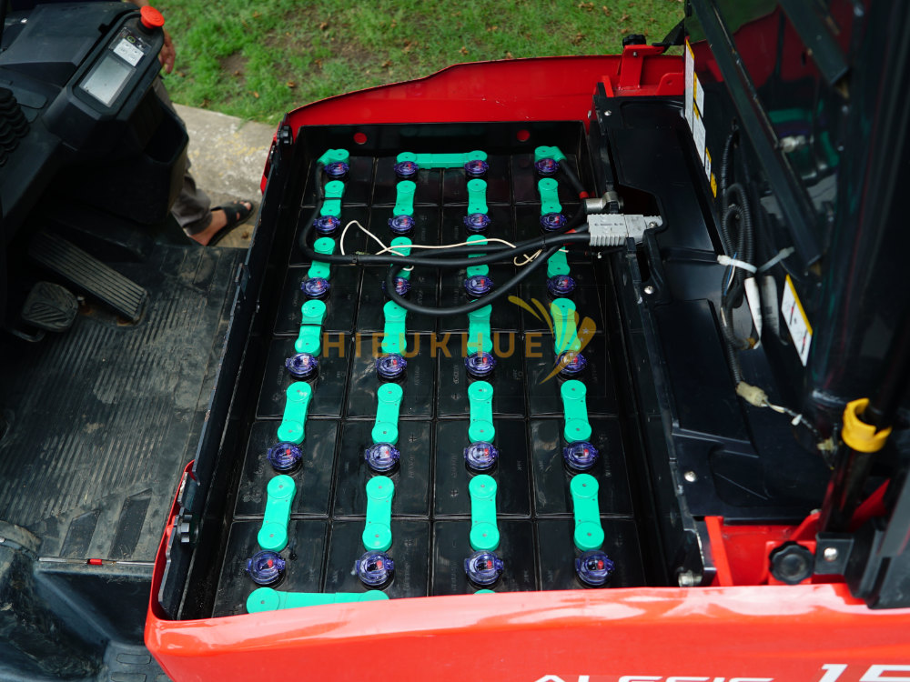 Xe nâng điện ngồi lái NICHIYU FB15PN-80BC-300F