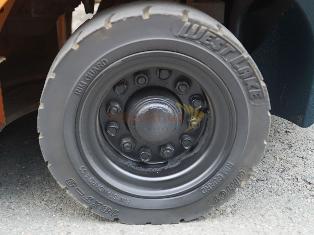 Xe nâng xăng TOYOTA 42-7FGK20 năm 1999, nâng cao 5m