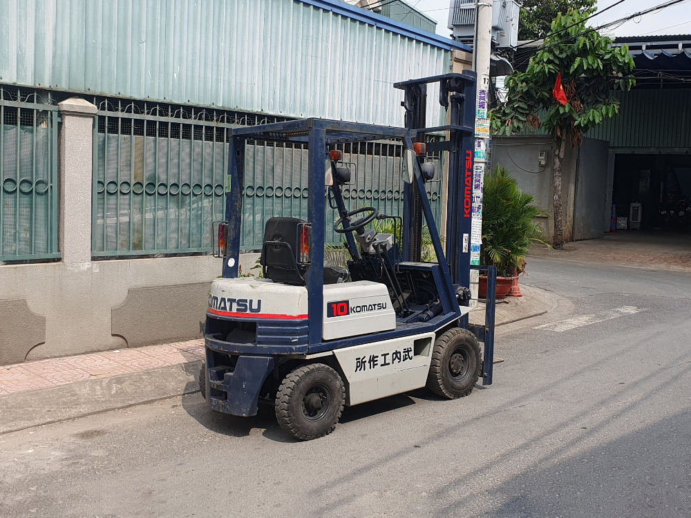 Xe nâng xăng KOMATSU FG10-15